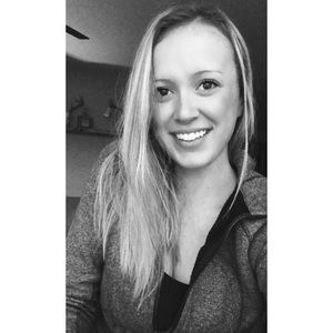 Meet your Posher, Nicole